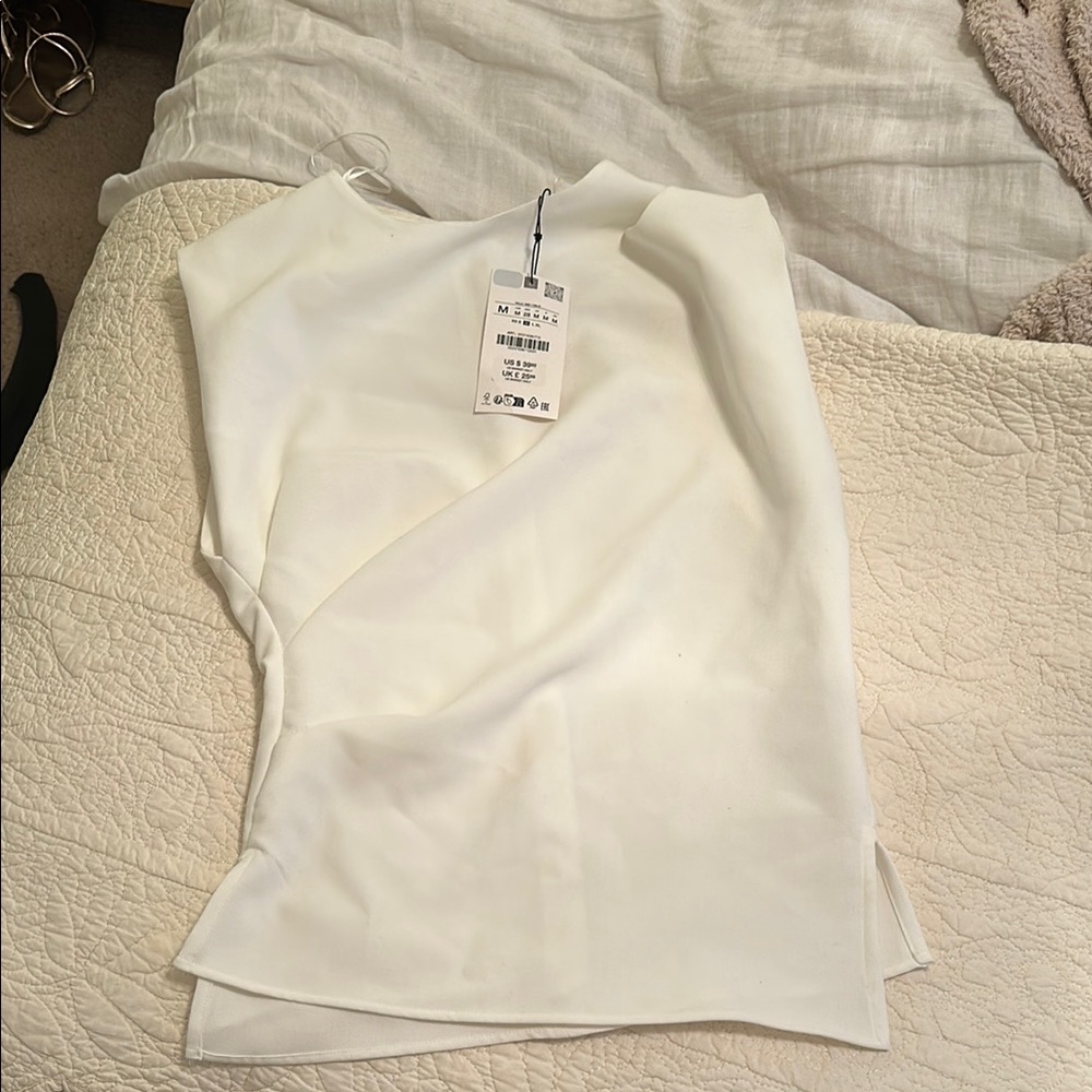 Zara White Sleeveless Blouse